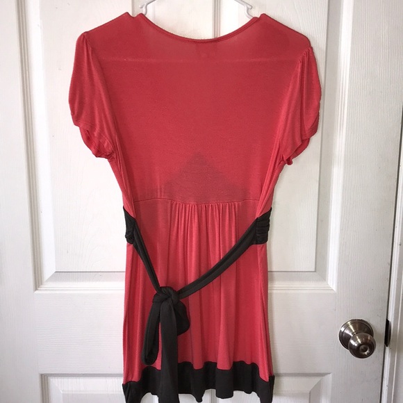 B. Moss Tie Back Blouse - Size Small - Picture 2 of 4